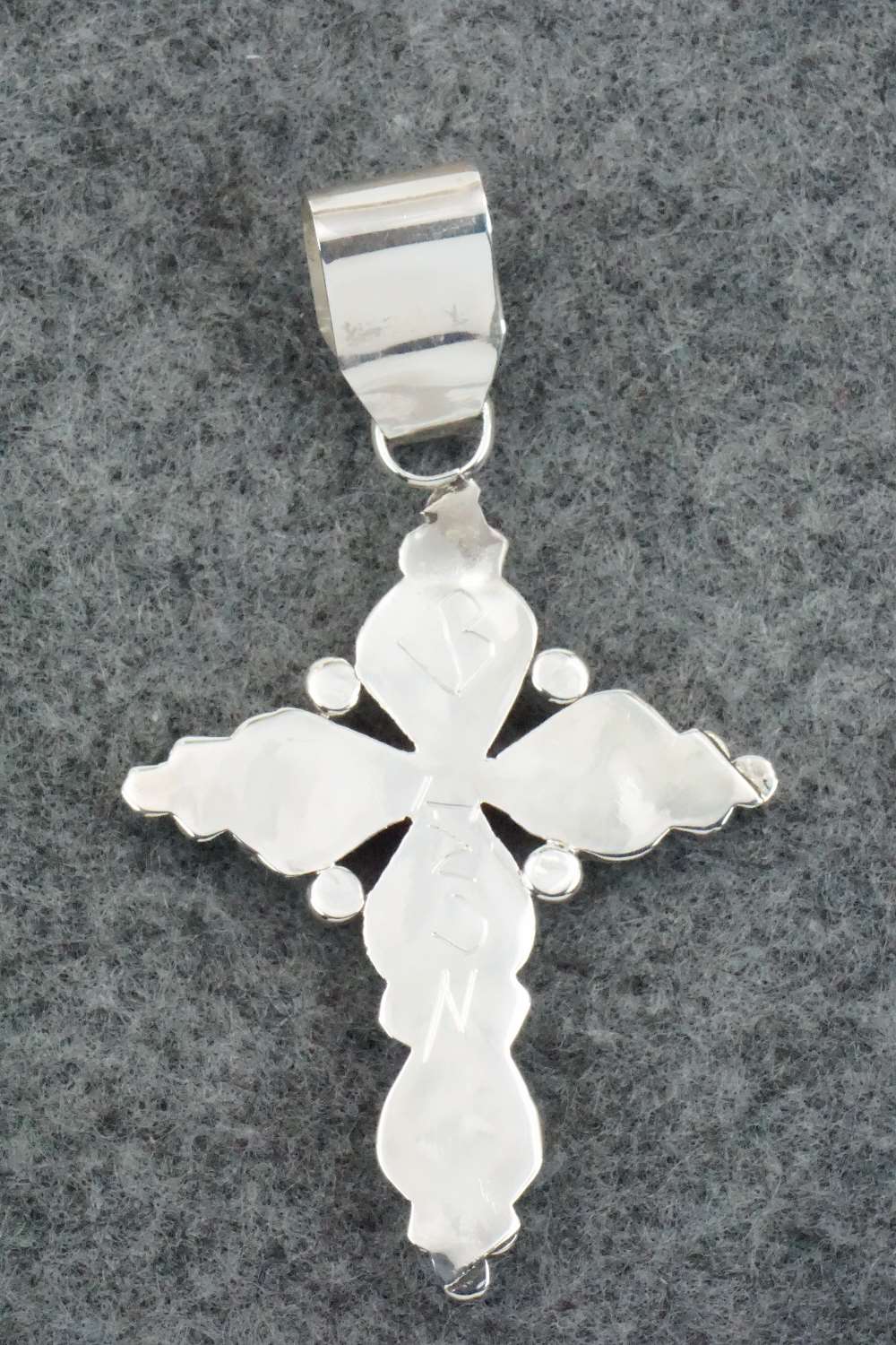 Turquoise & Sterling Silver Pendant - Verdi Booqua