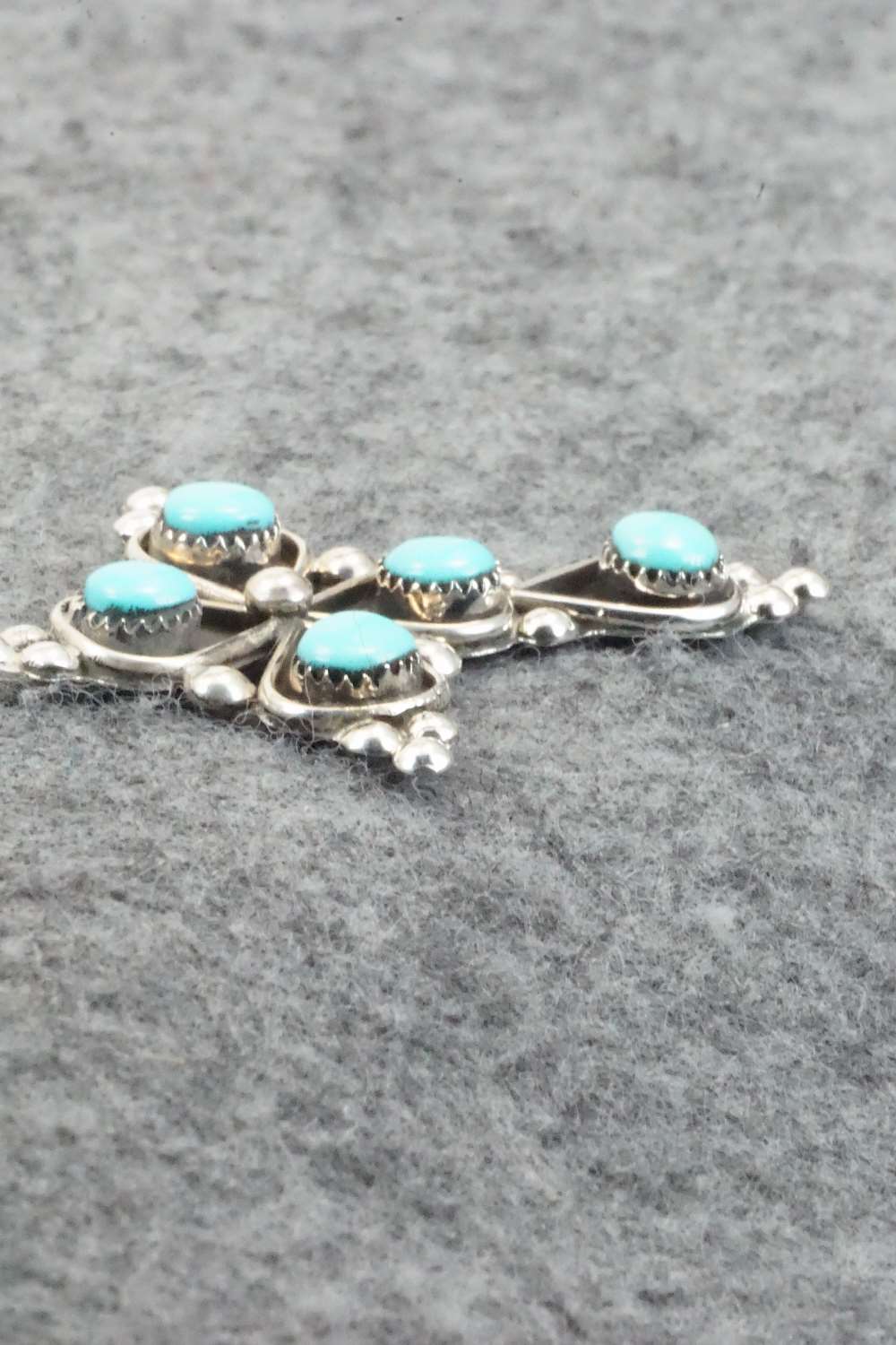 Turquoise & Sterling Silver Pendant - Verdi Booqua