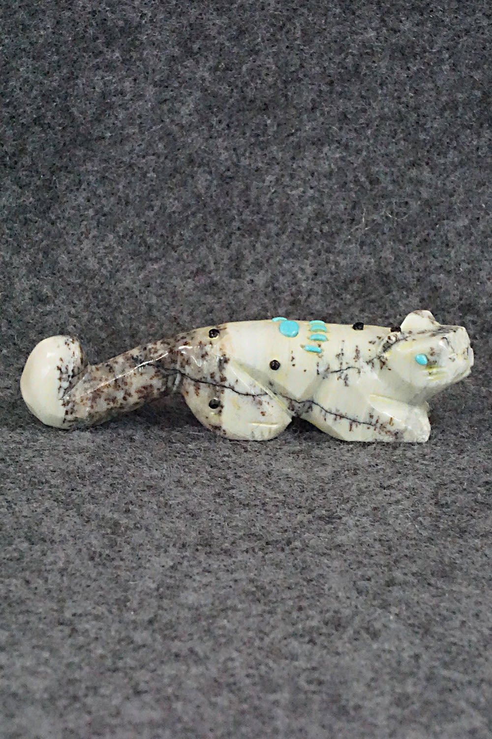Mountain Lion Zuni Fetish Carving - Danette Laate