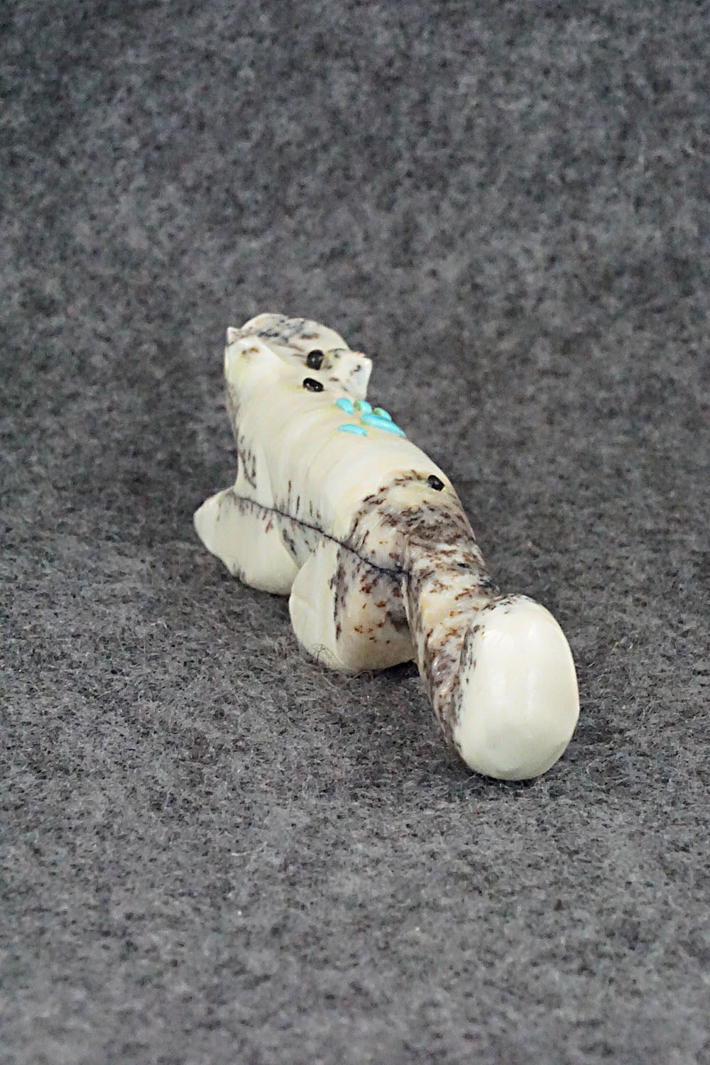 Mountain Lion Zuni Fetish Carving - Danette Laate