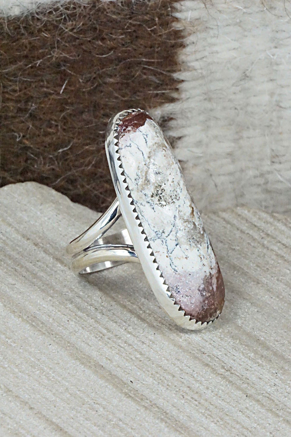 Wild Horse & Sterling Silver Ring - Leslie Nez - Size 8