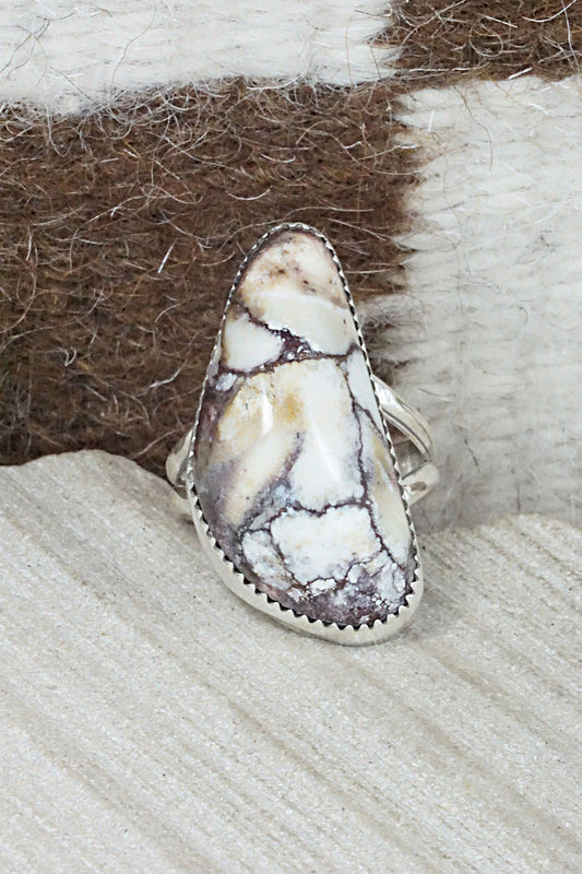 Wild Horse & Sterling Silver Ring - Leslie Nez - Size 10