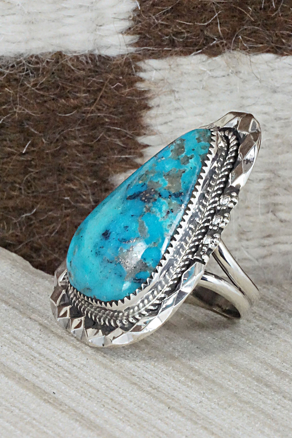 Turquoise & Sterling Silver Ring - Leslie Nez - Size 9