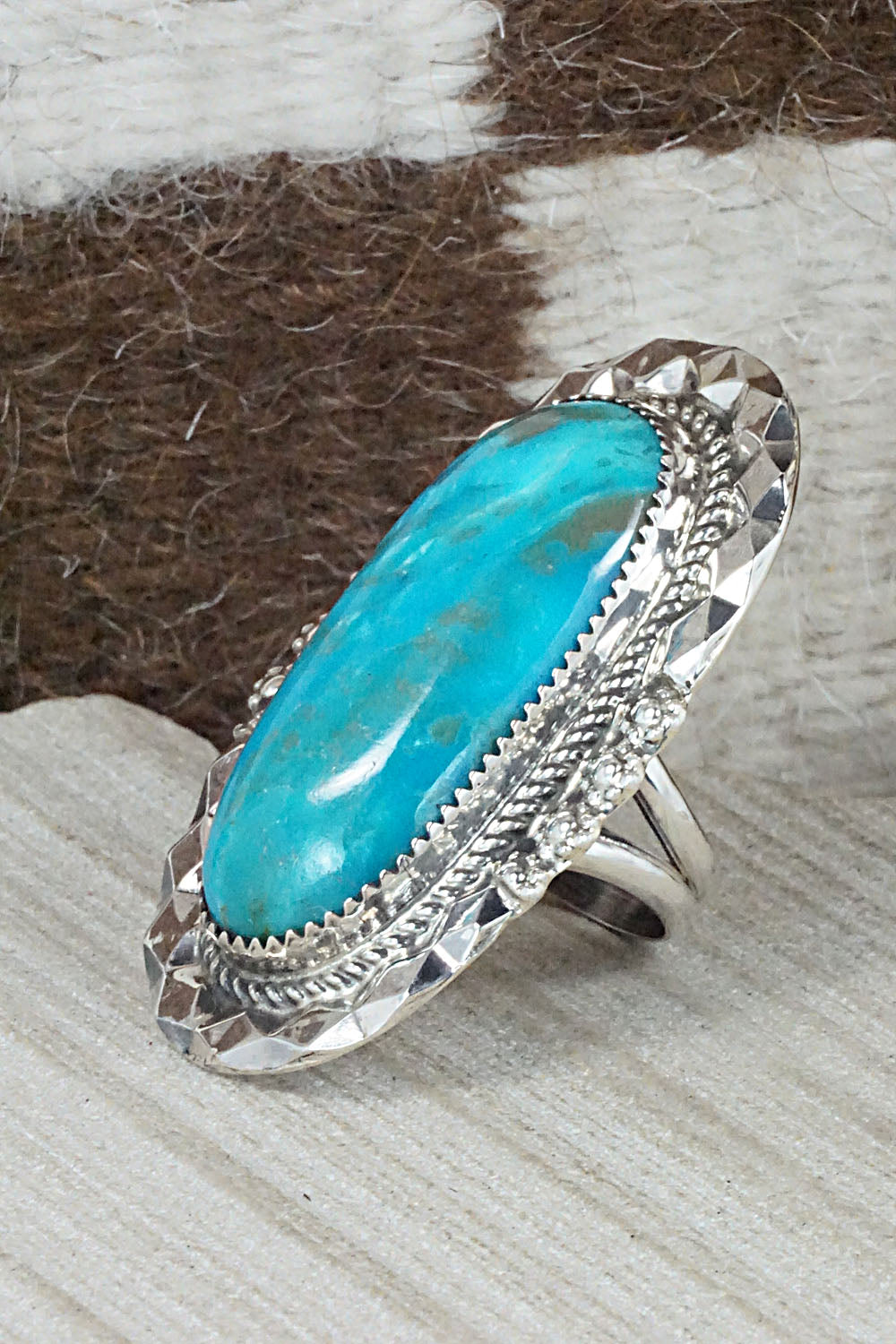 Turquoise & Sterling Silver Ring - Leslie Nez - Size 7.75