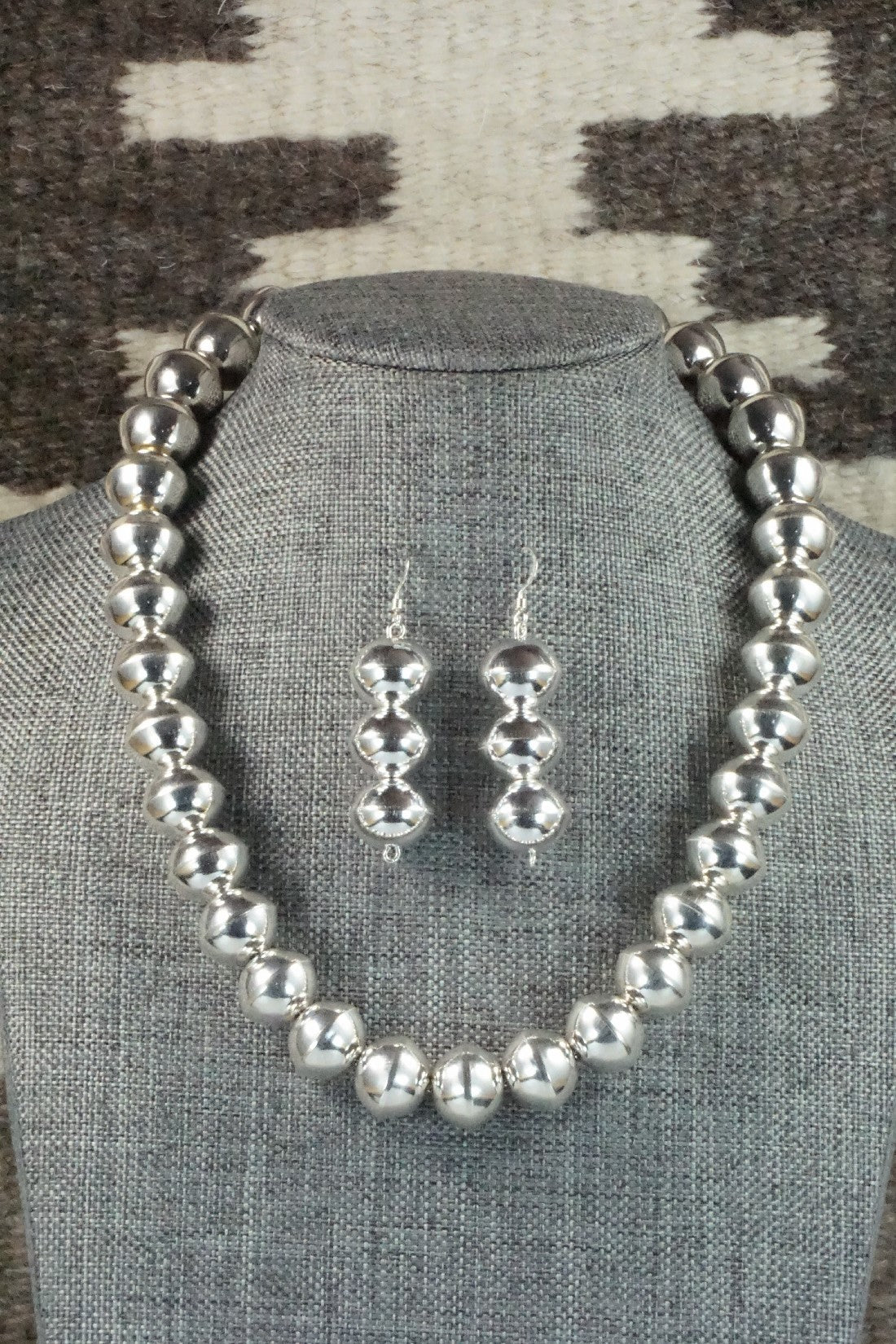 Sterling Silver Navajo Pearl Necklace & Earrings - Tonisha Haley