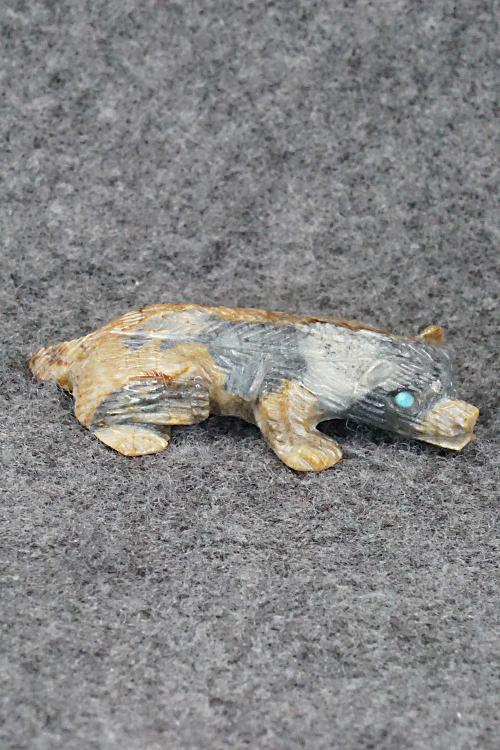 Badger Zuni Fetish Carving - Lance Cheama