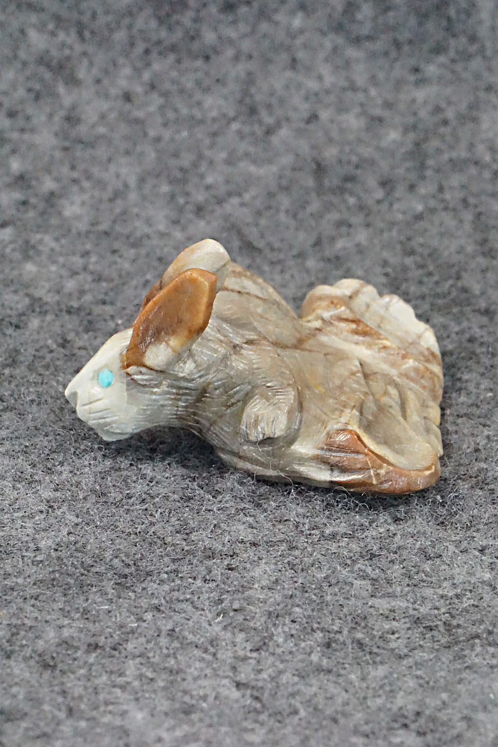 Rabbit Zuni Fetish Carving - Lance Cheama