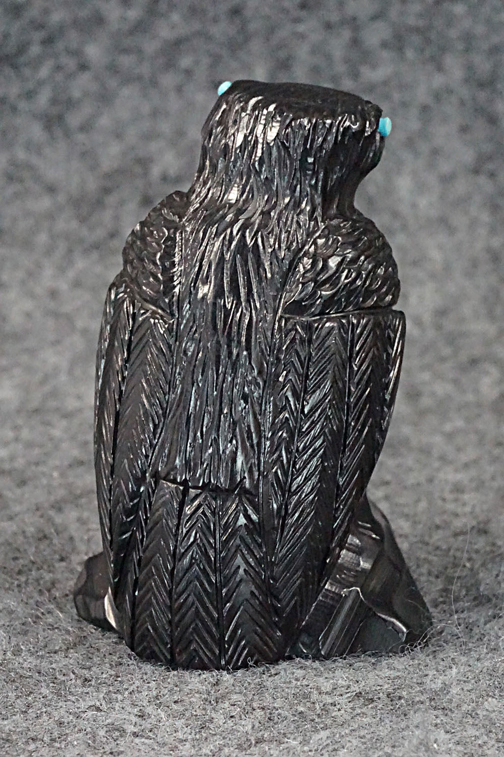 Crow Zuni Fetish Carving - Mike Tucson