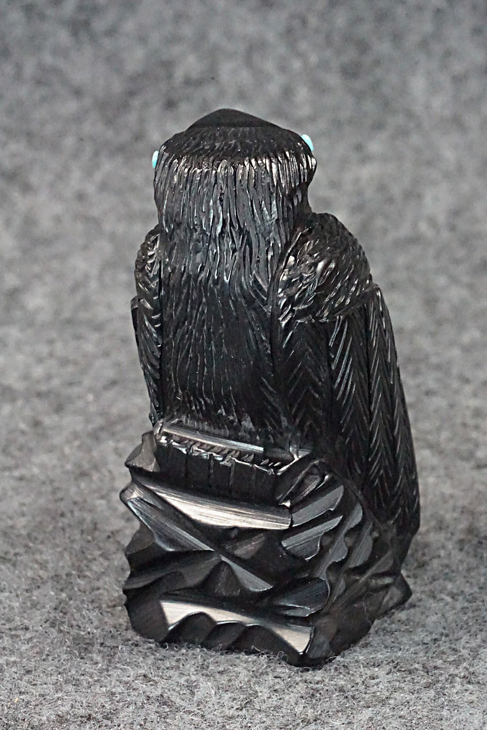 Crow Zuni Fetish Carving - Mike Tucson
