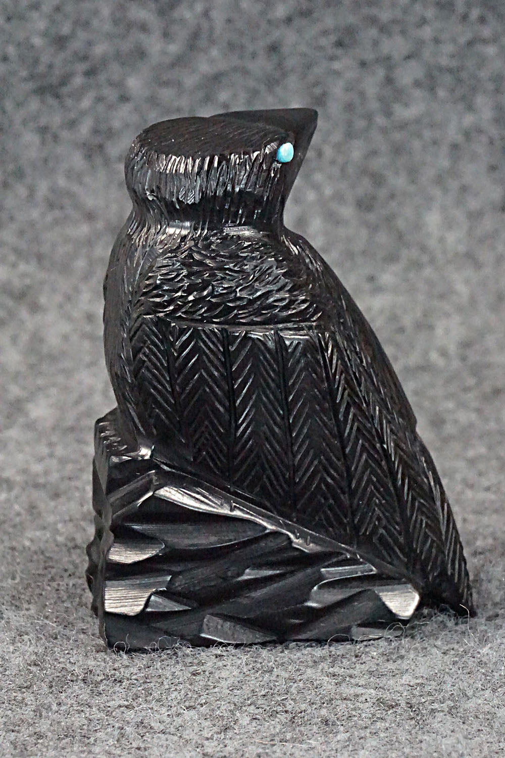 Crow Zuni Fetish Carving - Mike Tucson