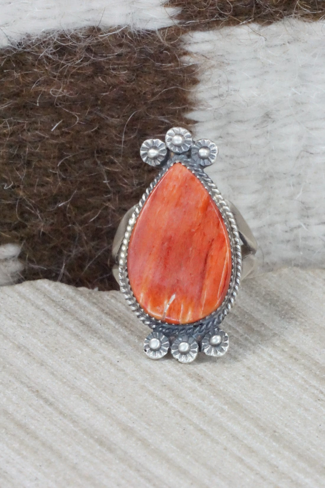 Spiny Oyster & Sterling Silver Ring - Selina Warner - Size 8