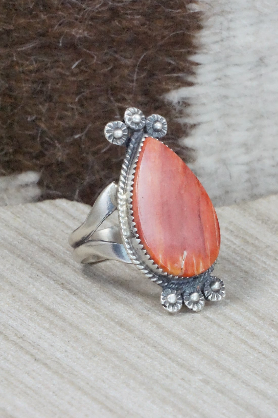 Spiny Oyster & Sterling Silver Ring - Selina Warner - Size 8