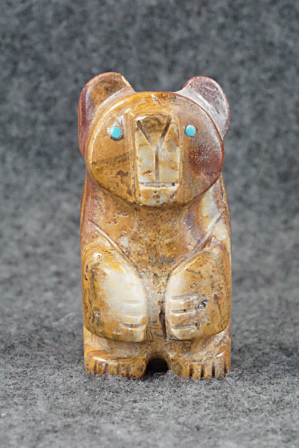 Bear Zuni Fetish Carving - Reynold Lunasee