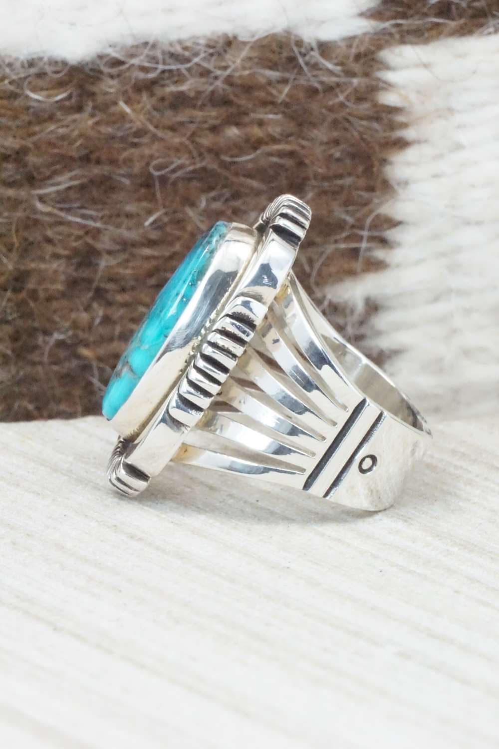 Turquoise & Sterling Silver Ring - Raymond Bennett - Size 6.5