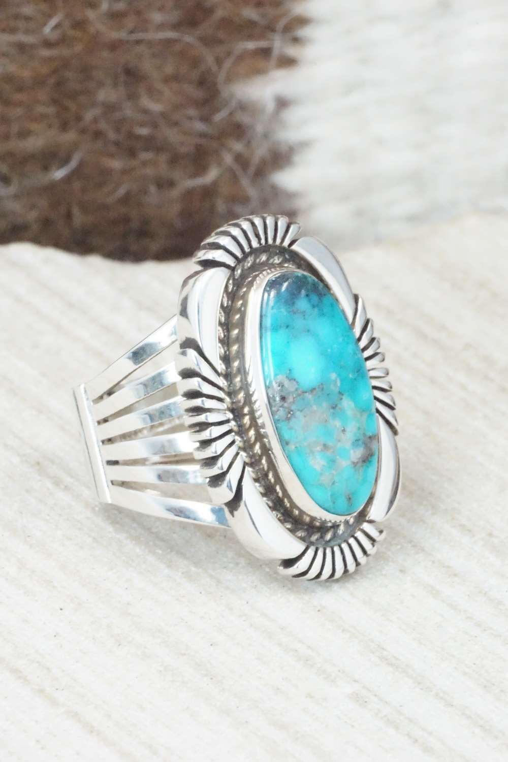 Turquoise & Sterling Silver Ring - Raymond Bennett - Size 6.5