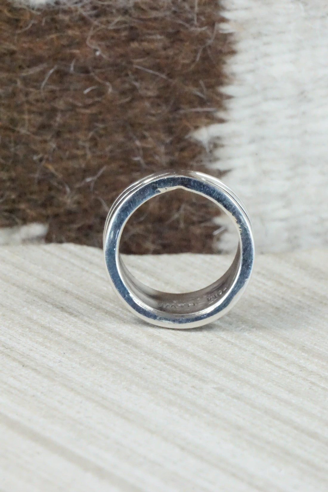 Sterling Silver Ring - Tom Hawk - Size 8.25