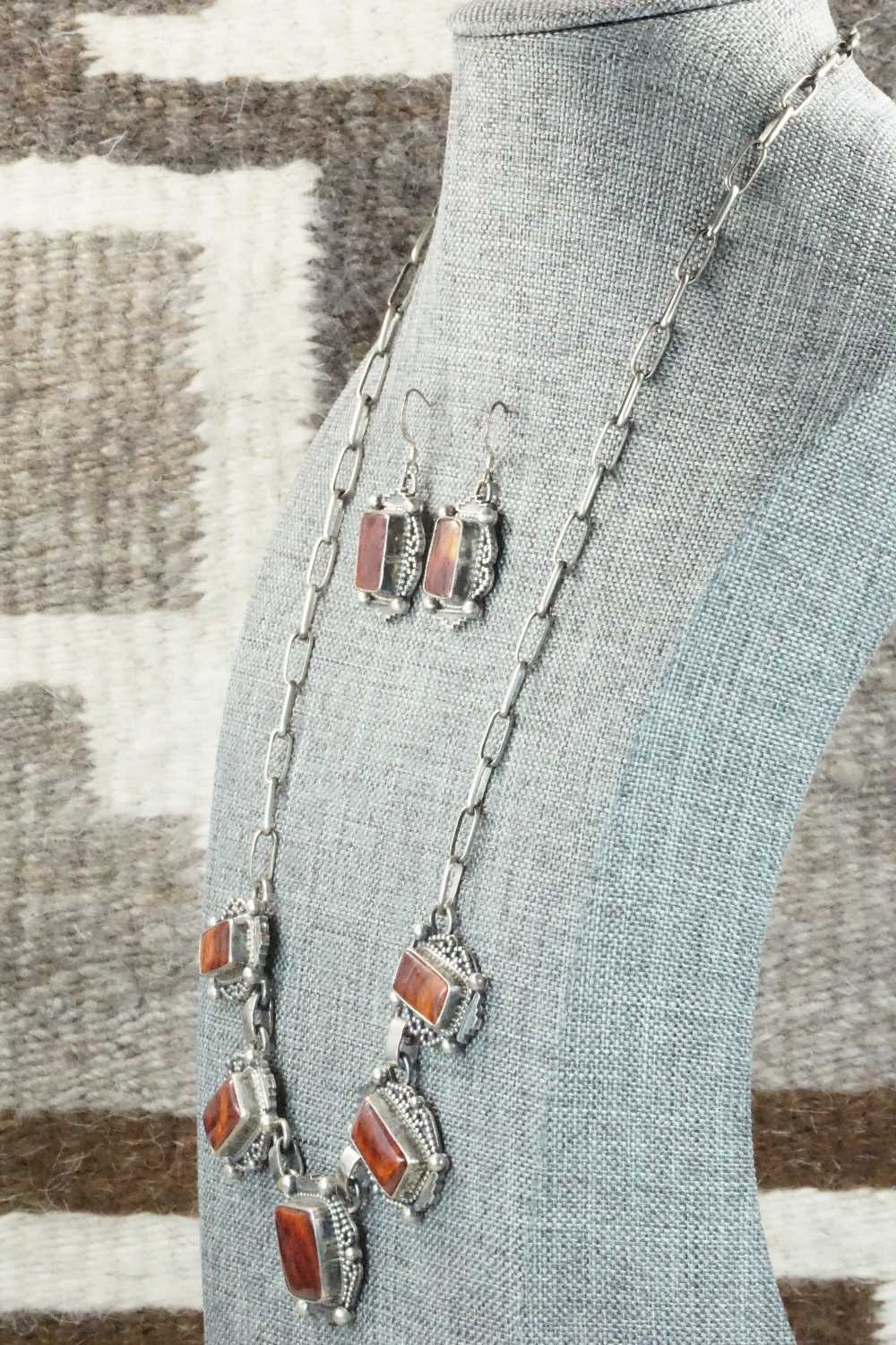 Spiny Oyster & Sterling Silver Necklace and Earrings Set - Jason Livingston