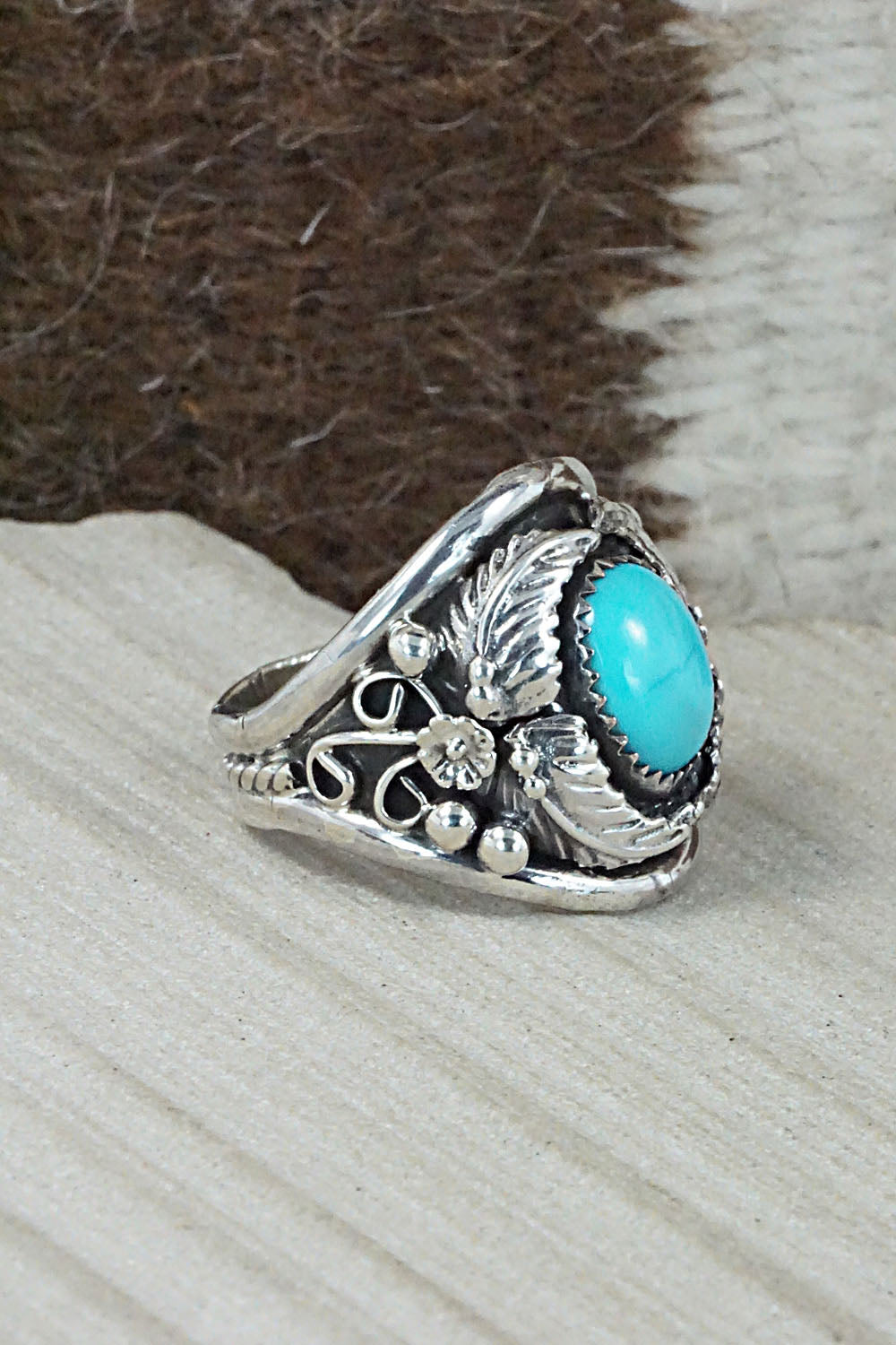 Turquoise & Sterling Silver Ring - Gilbert Smith - Size 9.5