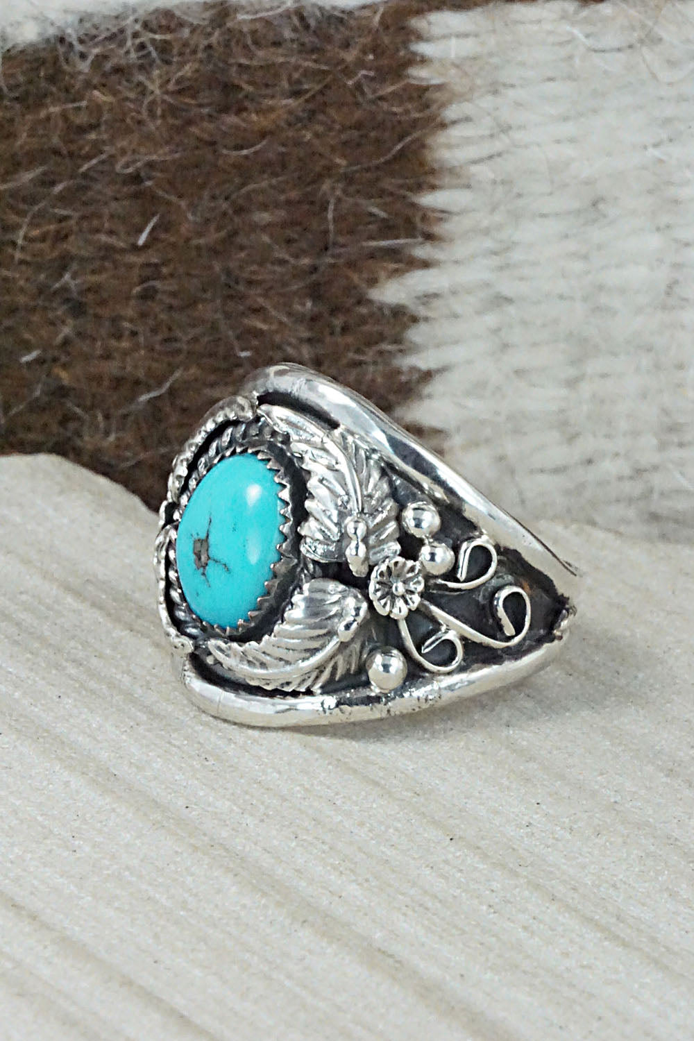 Turquoise & Sterling Silver Ring - Gilbert Smith - Size 14