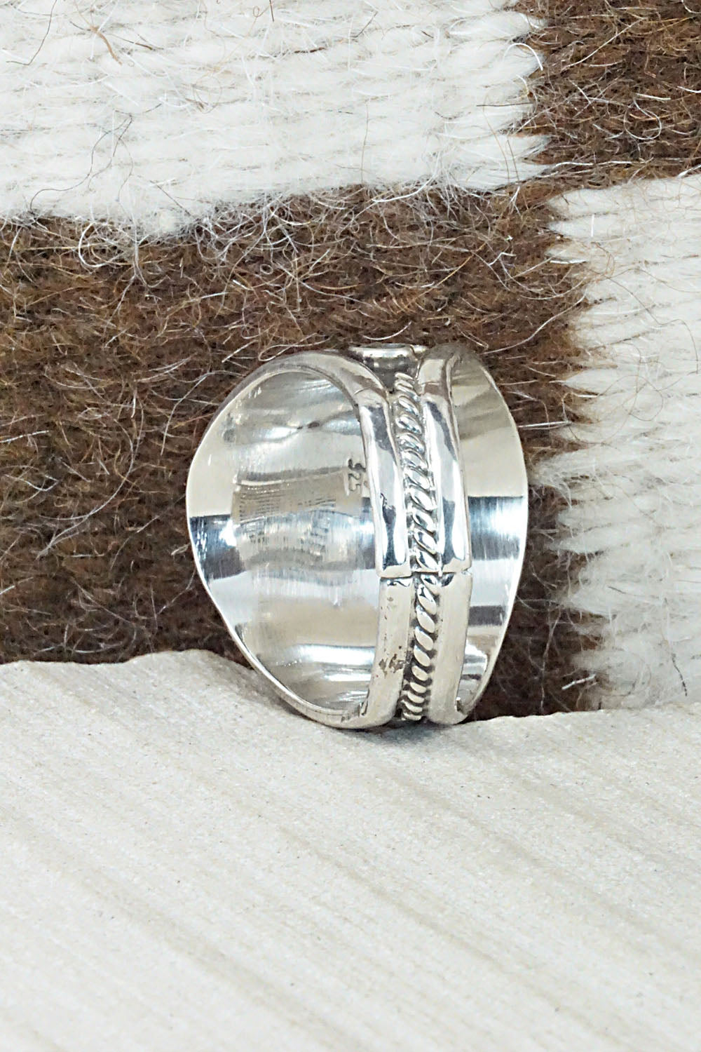 Turquoise & Sterling Silver Ring - Gilbert Smith - Size 14