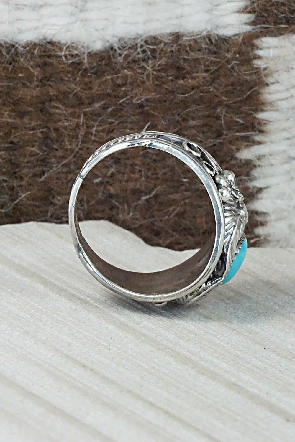 Turquoise & Sterling Silver Ring - Gilbert Smith - Size 14
