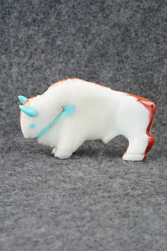 Buffalo Zuni Fetish Carving - Andres Quandelacy