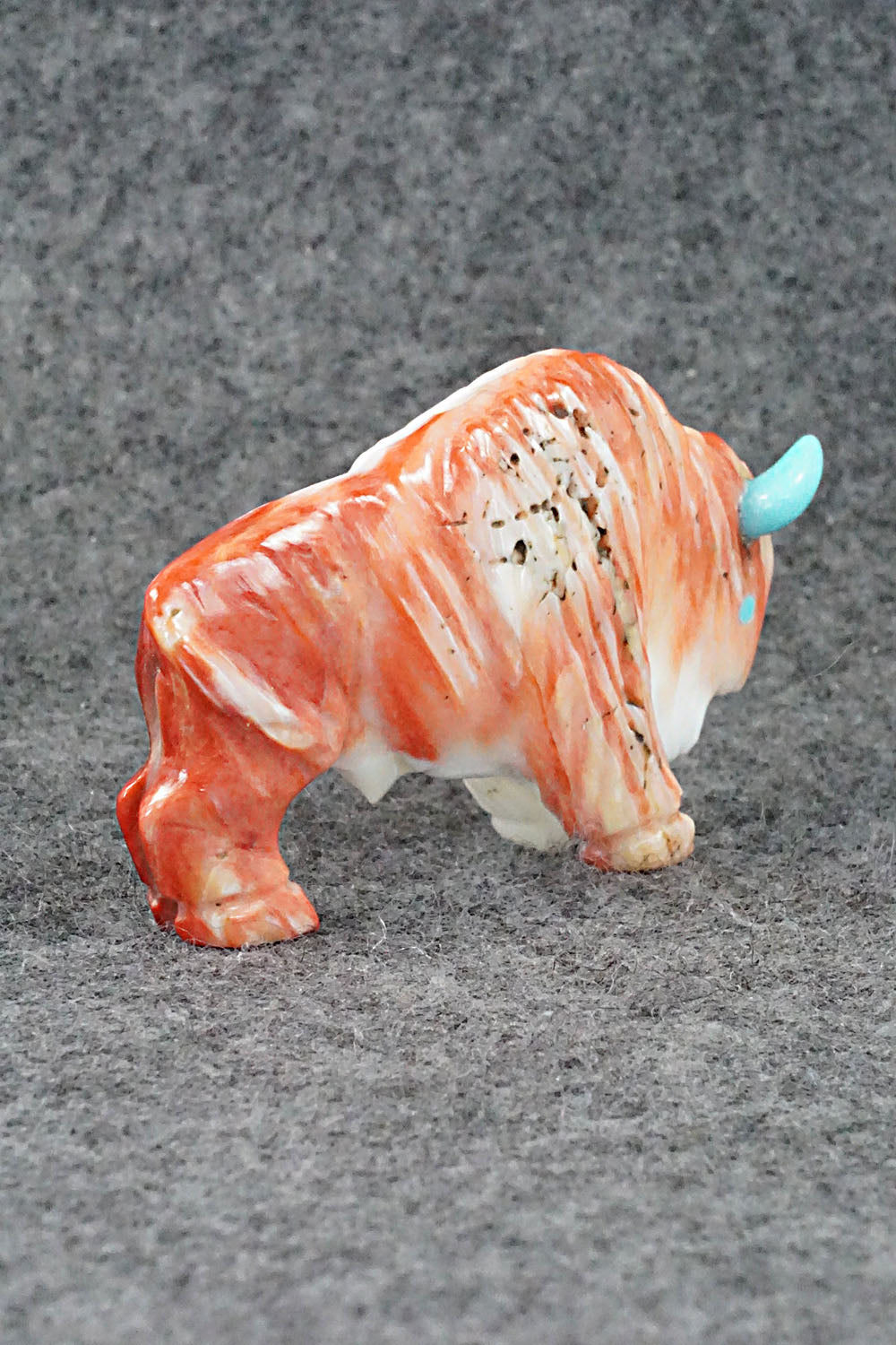 Buffalo Zuni Fetish Carving - Andres Quandelacy