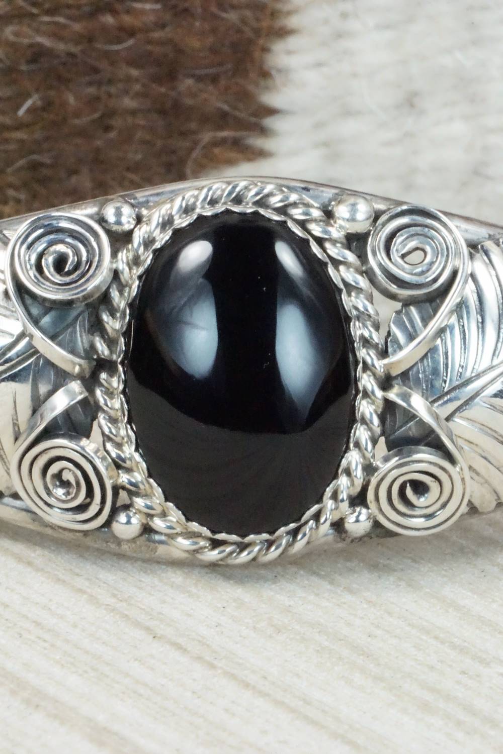 Onyx & Sterling Silver Bracelet - Navajo
