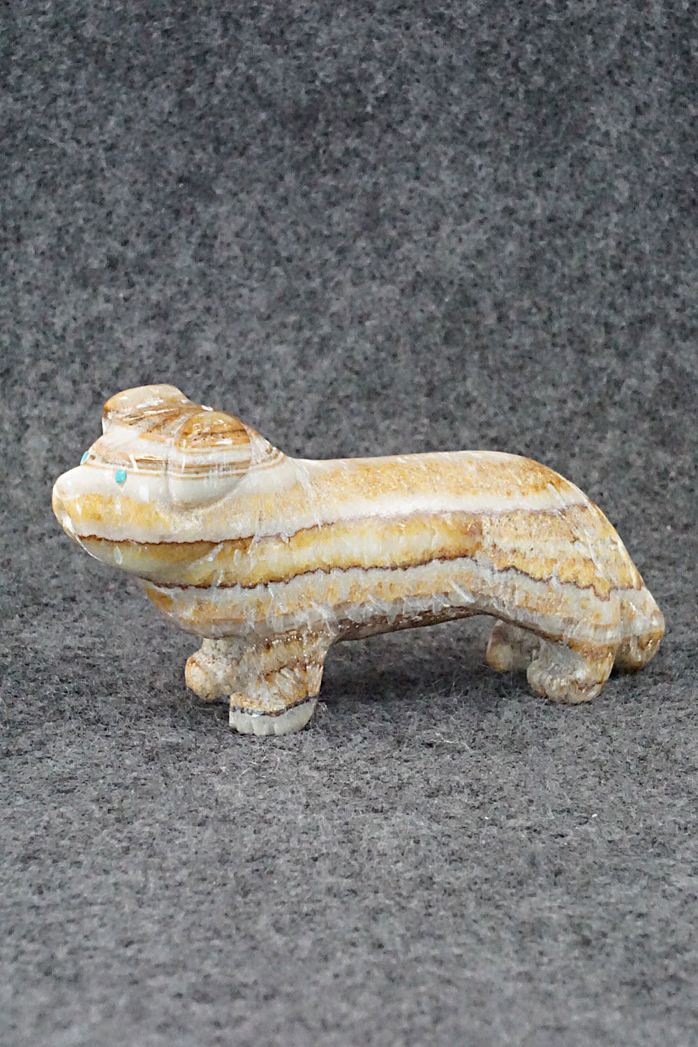 Dog Zuni Fetish Carving - Cody Nastacio