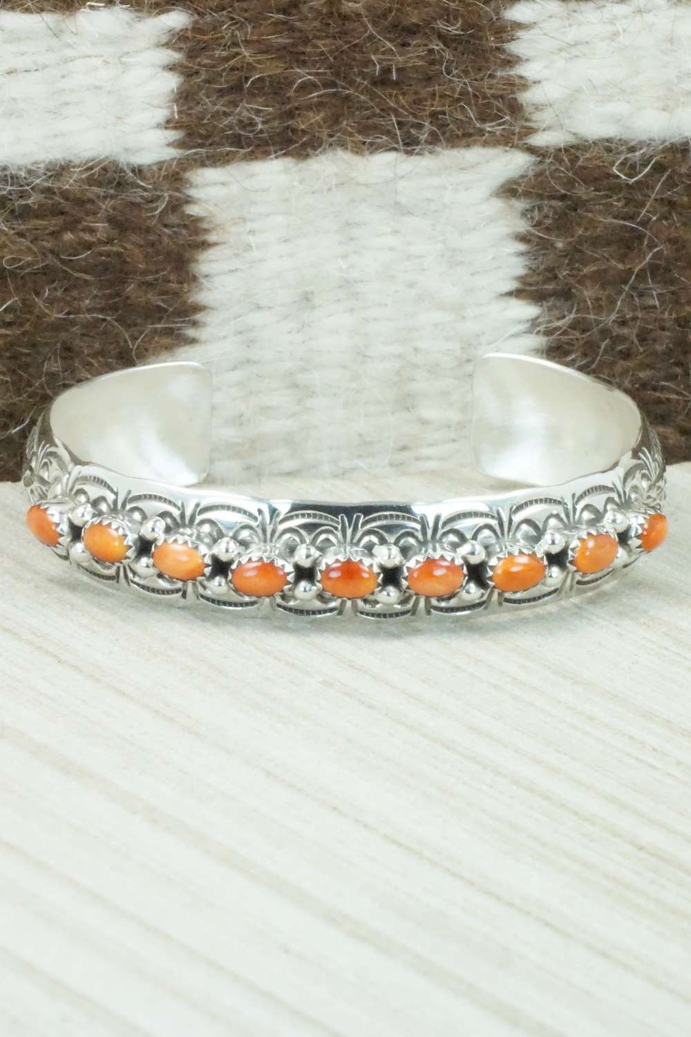Spiny Oyster & Sterling Silver Bracelet - Glenn Sandoval