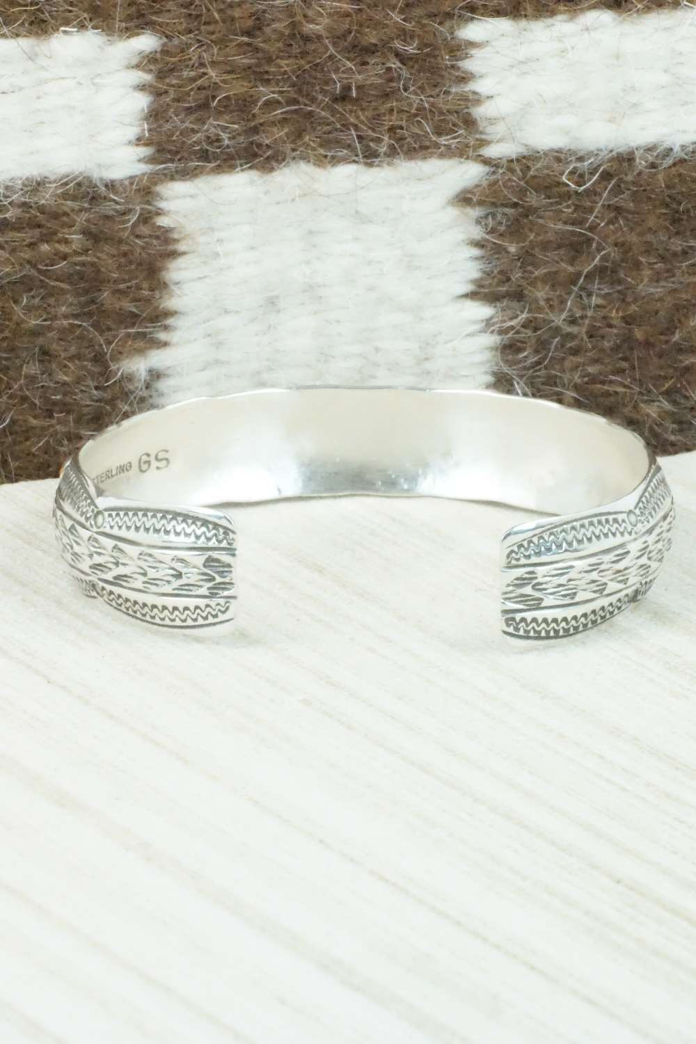 Spiny Oyster & Sterling Silver Bracelet - Glenn Sandoval
