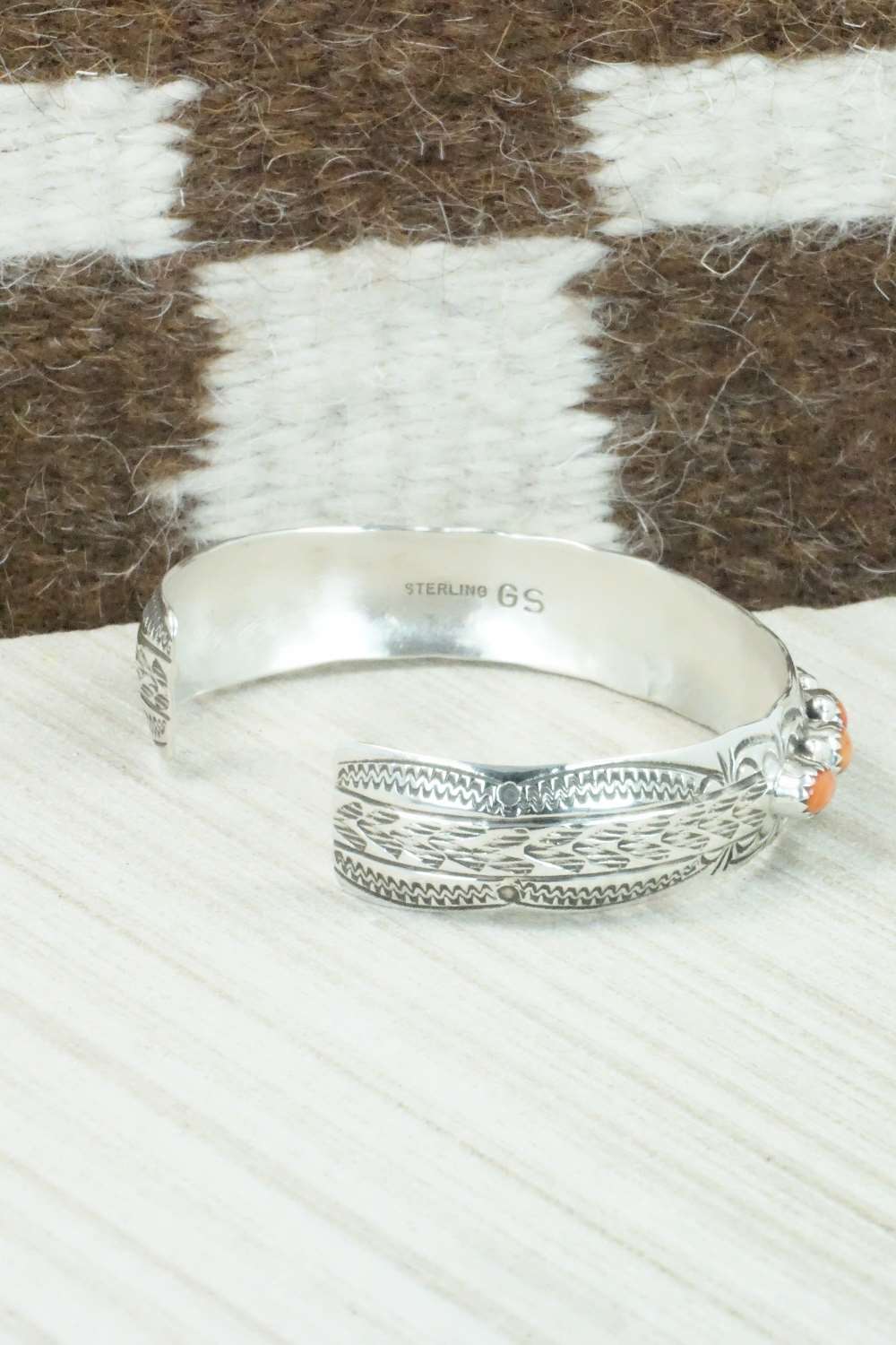 Spiny Oyster & Sterling Silver Bracelet - Glenn Sandoval