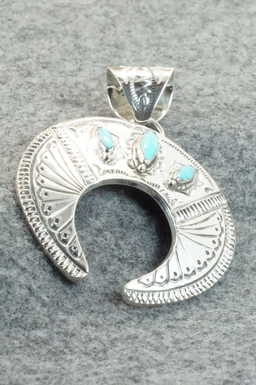 Turquoise & Sterling Silver Pendant - Jeremy Delgarito