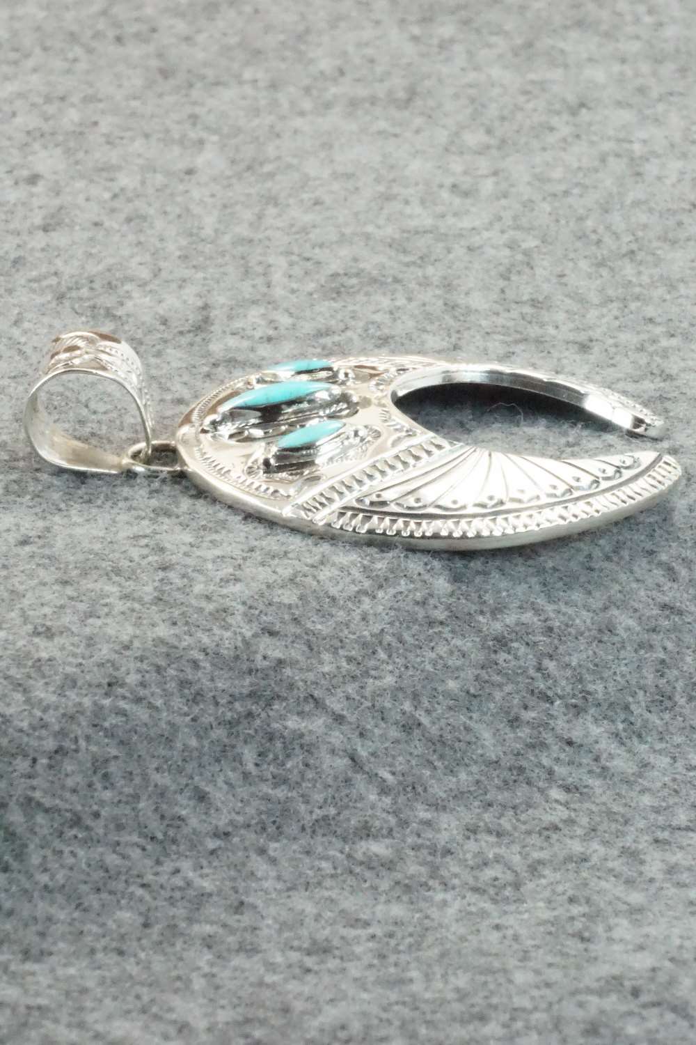 Turquoise & Sterling Silver Pendant - Jeremy Delgarito