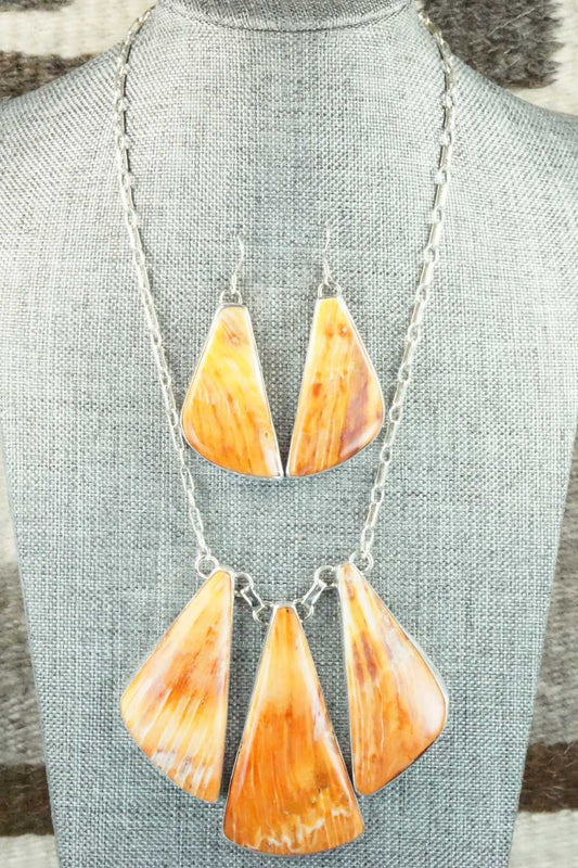 Spiny Oyster & Sterling Silver Necklace and Earrings Set - Gregg Yazzie