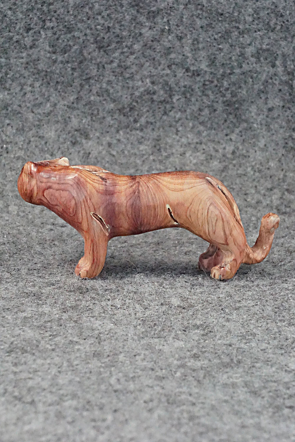 Mountain Lion Zuni Fetish Carving - Cody Nastacio