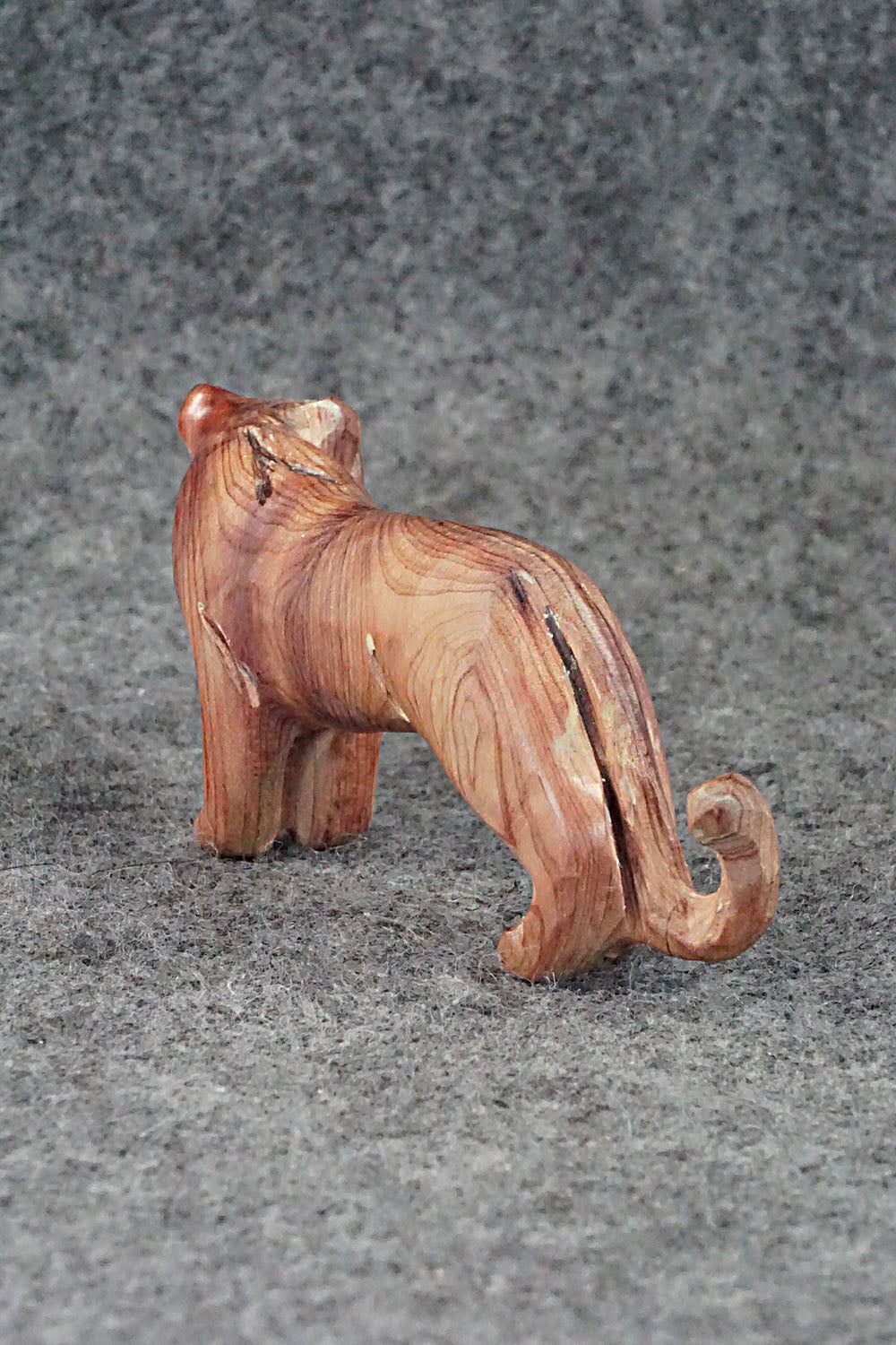 Mountain Lion Zuni Fetish Carving - Cody Nastacio