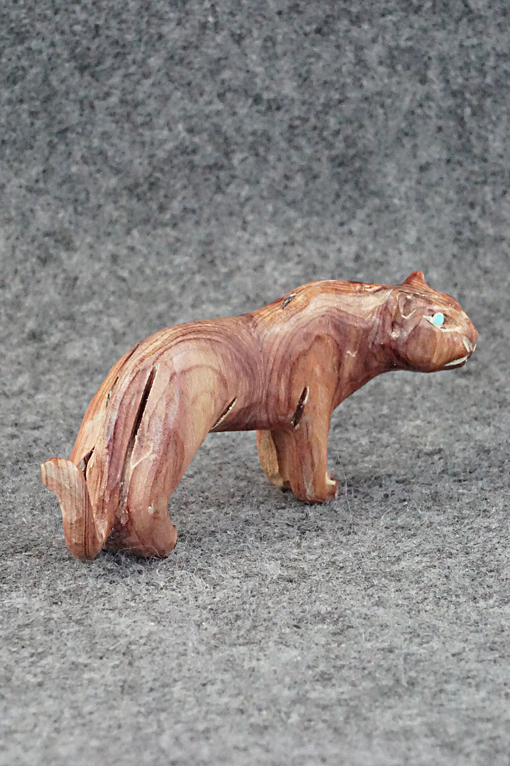 Mountain Lion Zuni Fetish Carving - Cody Nastacio
