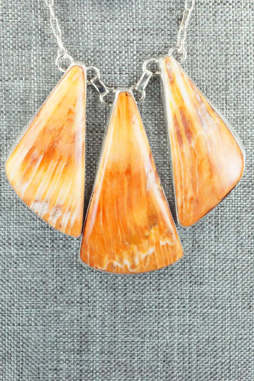 Spiny Oyster & Sterling Silver Necklace and Earrings Set - Gregg Yazzie