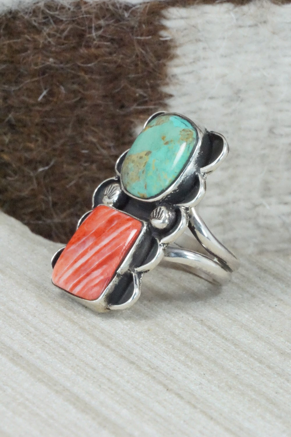 Turquoise, Spiny Oyster & Sterling Silver Ring - Priscilla Reeder - Size 8