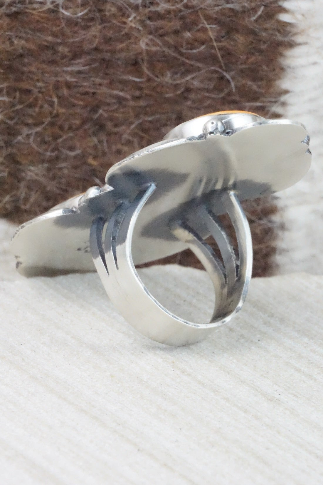 Spiny Oyster & Sterling Silver Ring - Jeff James - Size 8