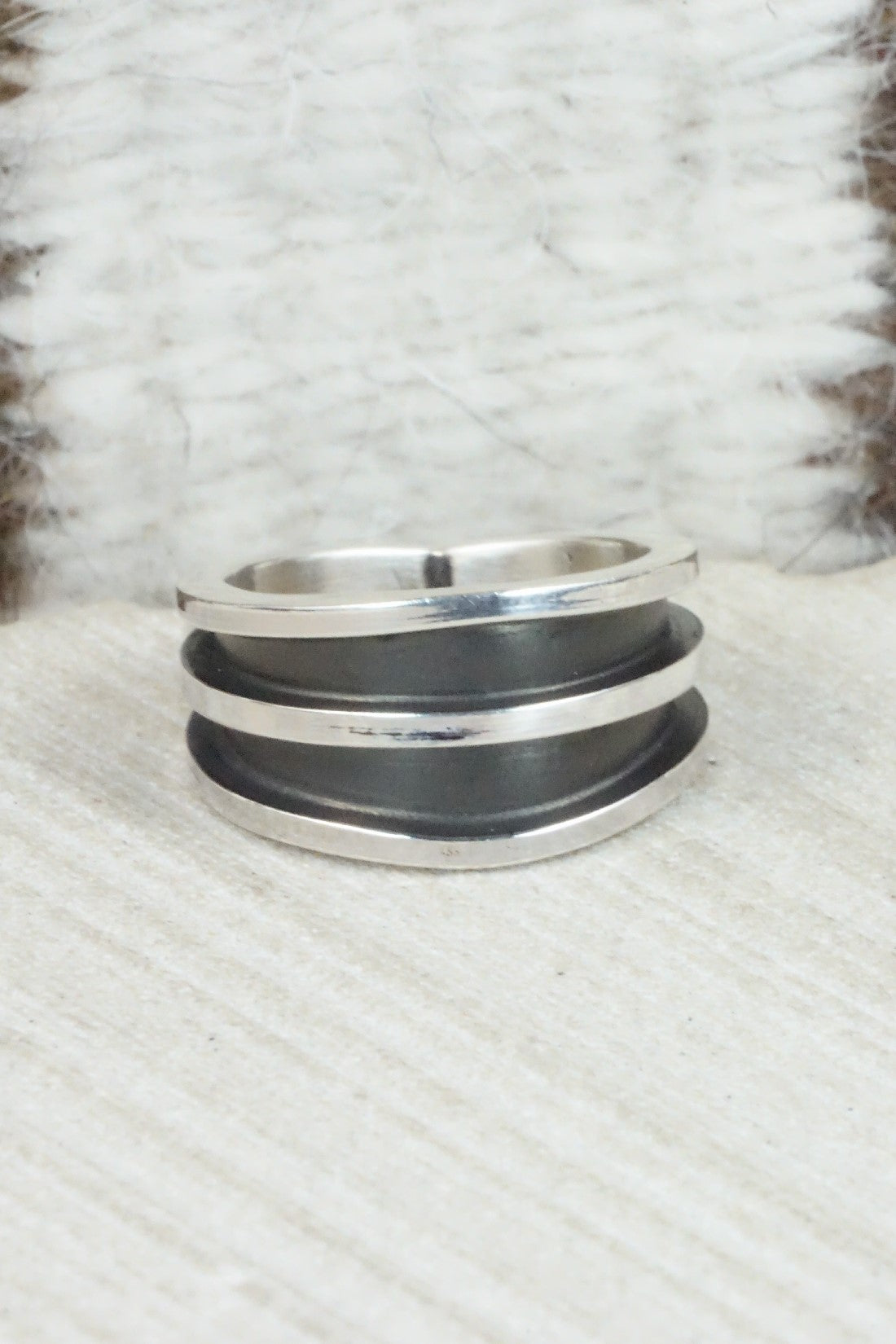 Sterling Silver Ring - Tom Hawk - Size 7