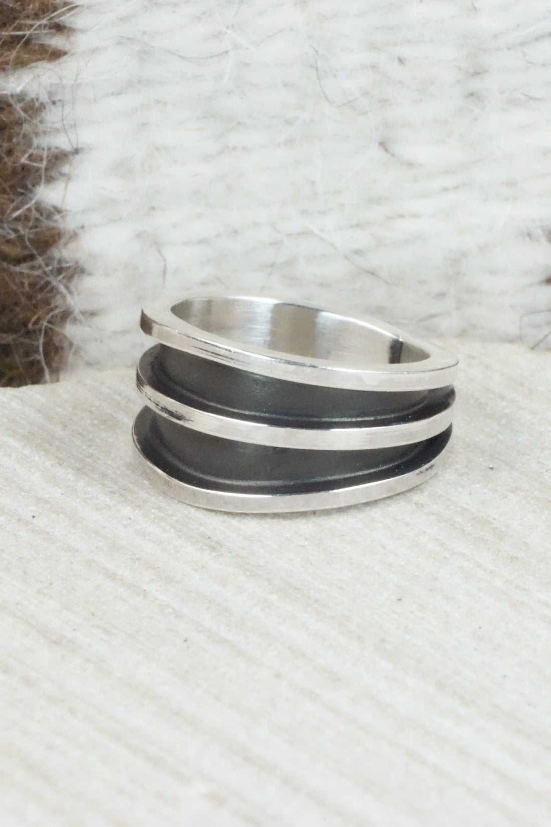 Sterling Silver Ring - Tom Hawk - Size 7