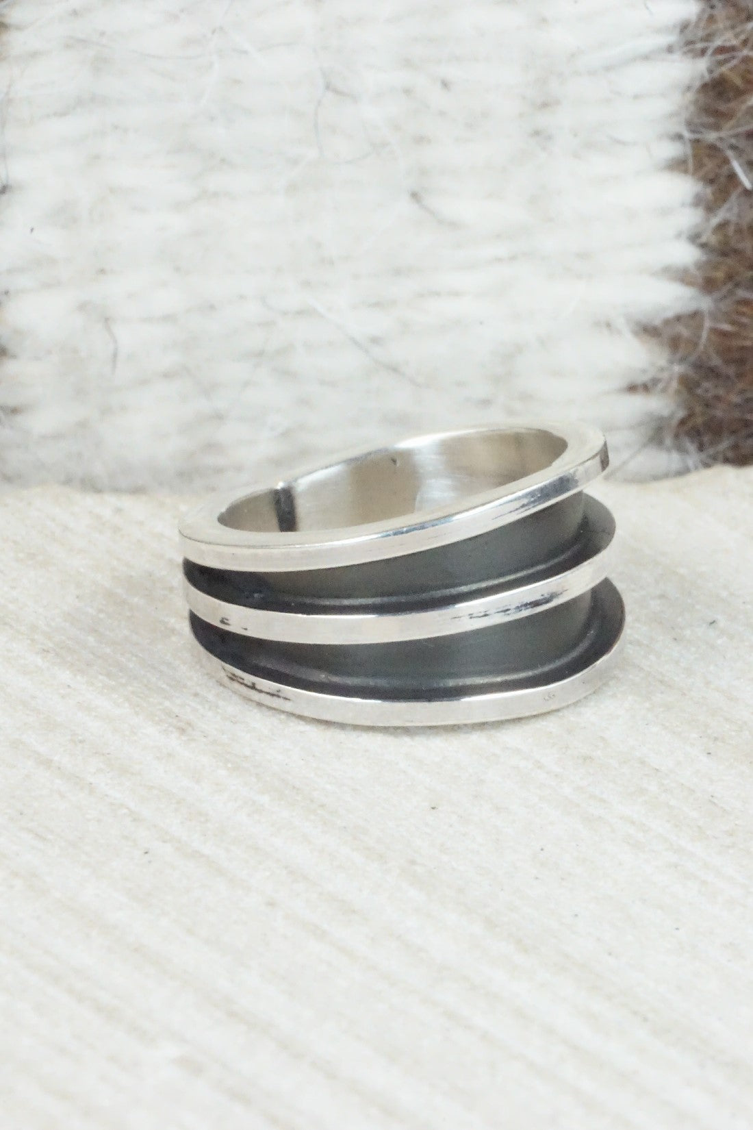 Sterling Silver Ring - Tom Hawk - Size 7