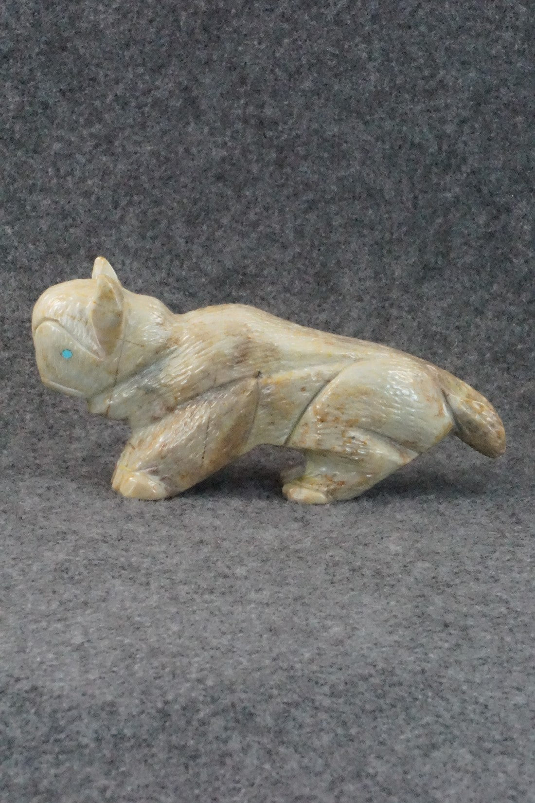 Buffalo Zuni Fetish Carving - Tony Mackel