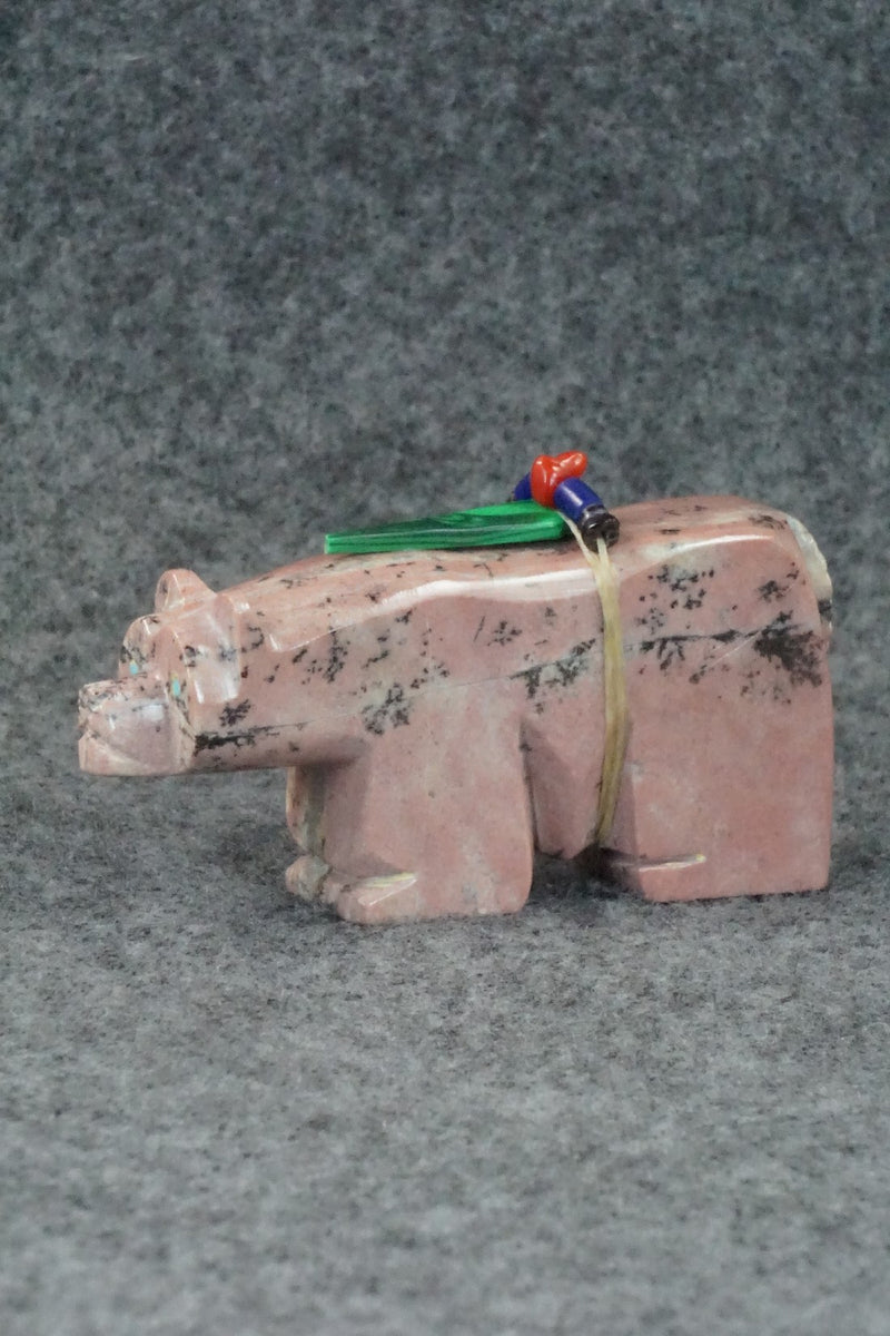 Bear Zuni Fetish Carving - Alex Tsethlikai