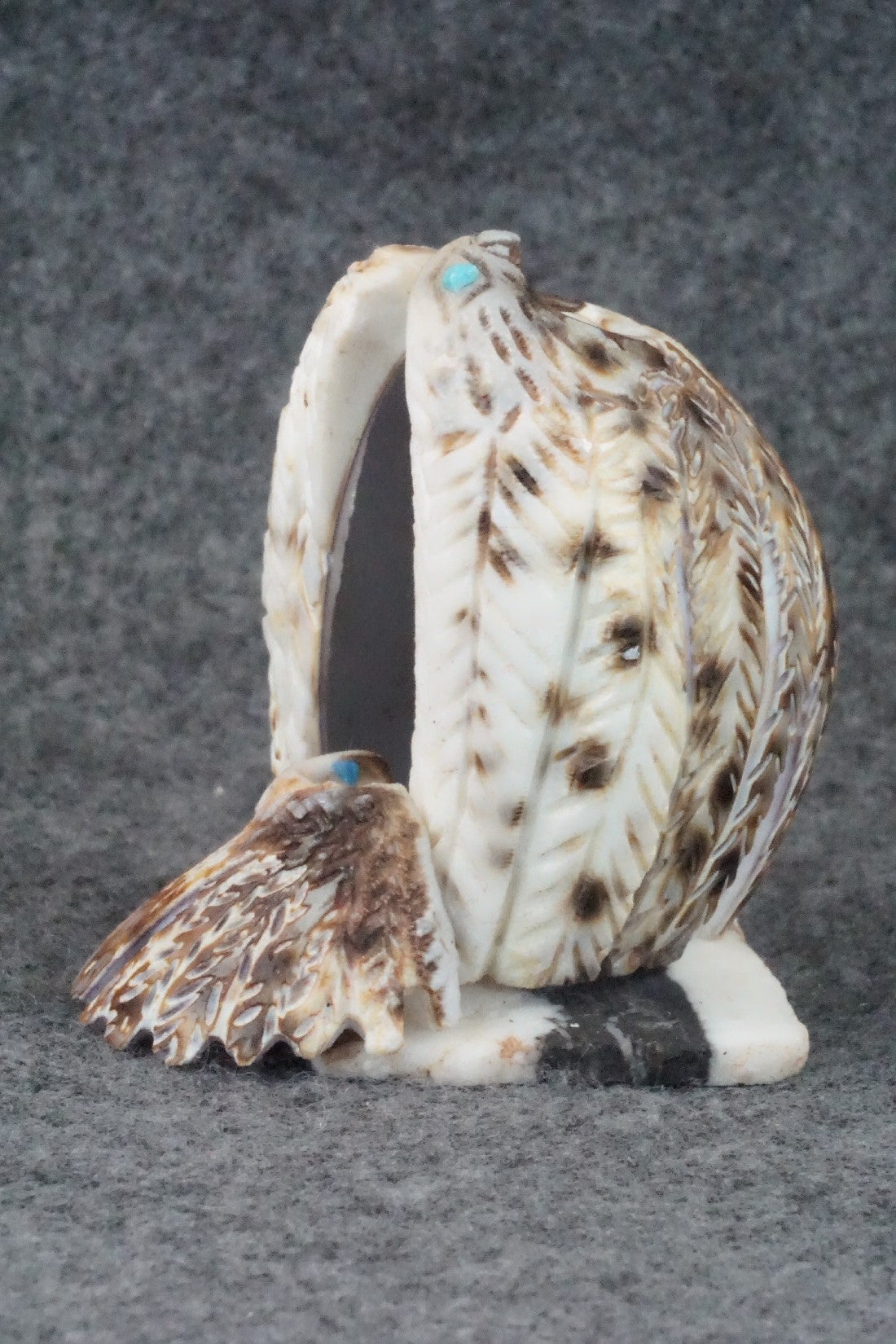 Eagle Zuni Fetish Carving - Jon Quam