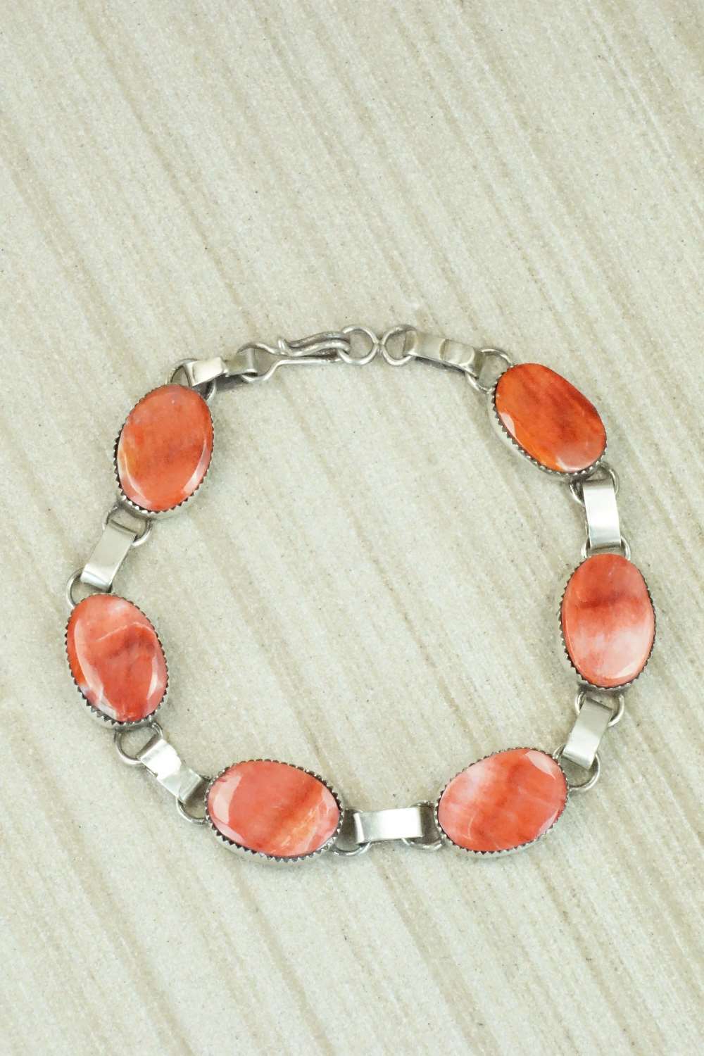 Spiny Oyster & Sterling Silver Link Bracelet - Selina Warner