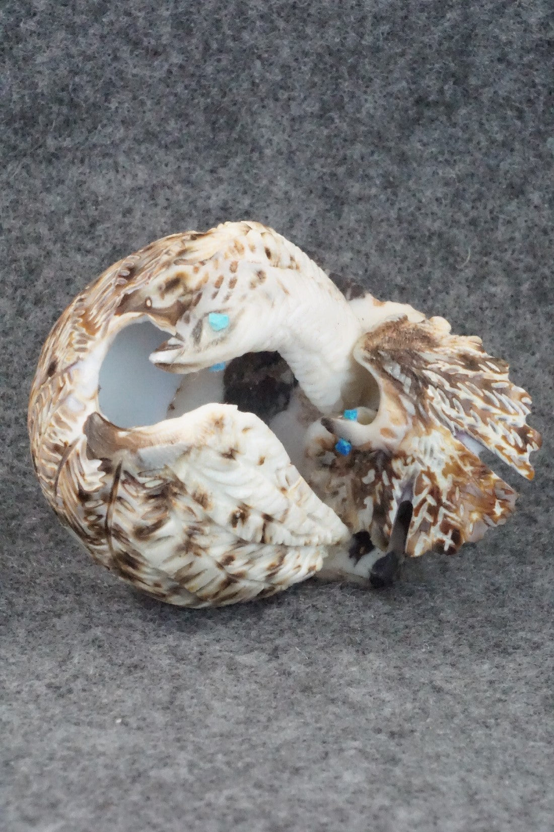 Eagle Zuni Fetish Carving - Jon Quam