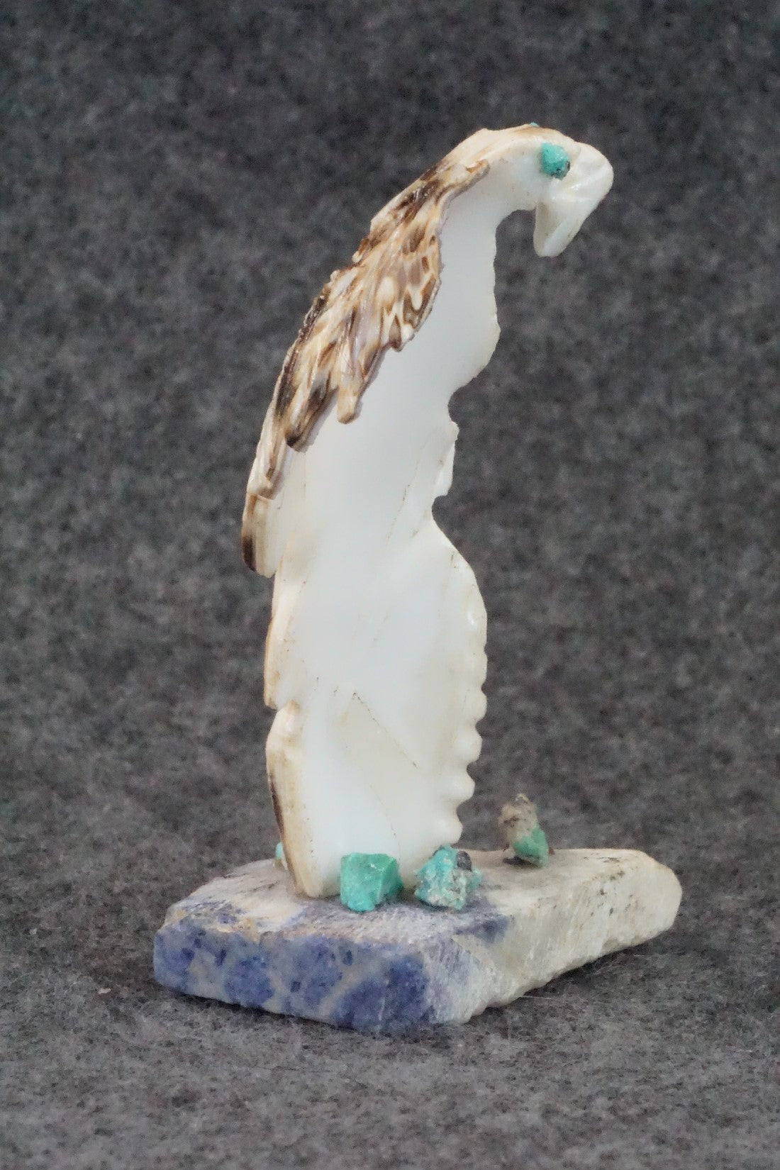 Eagle Zuni Fetish Carving - Jon Quam